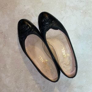 Classic Chanel ballet flats size 36.5 (US 6).